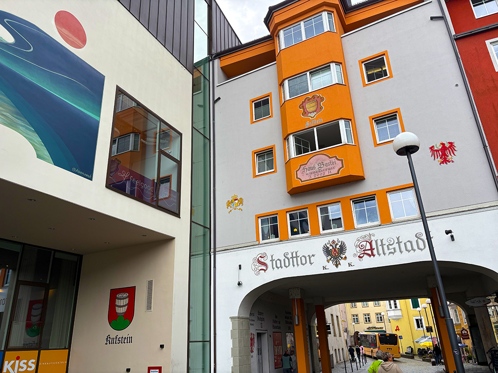 Durchfahrt Stadttor in Richtung Römerhofgasse